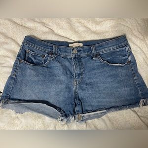 Gap - Women’s Size 10 - Medium Wash Denim